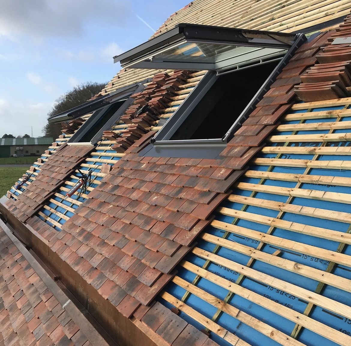 Isolation - Charpente - Couverture - Fenêtre de toit