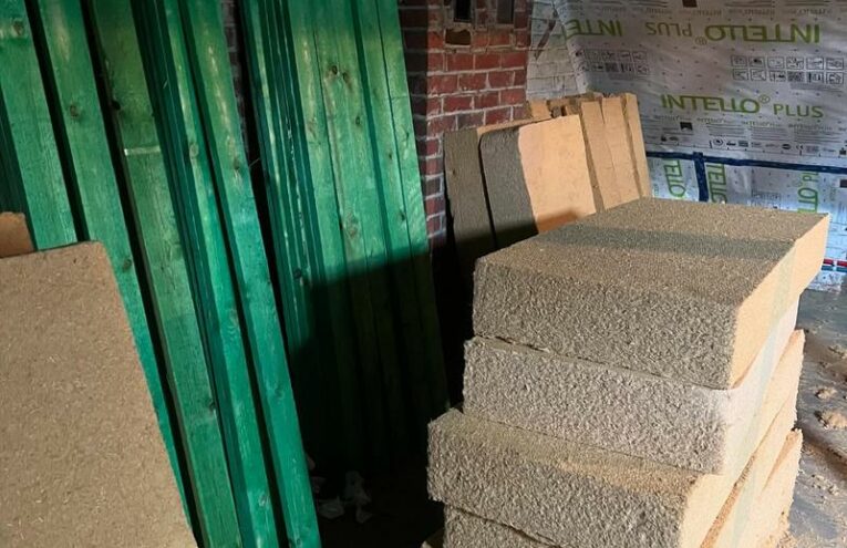 Isolation des combles sous toiture réalisée dans le Nord de la France